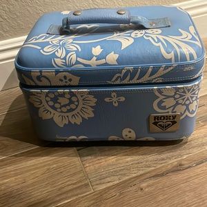 Vintage Roxy 2000’s Train Case